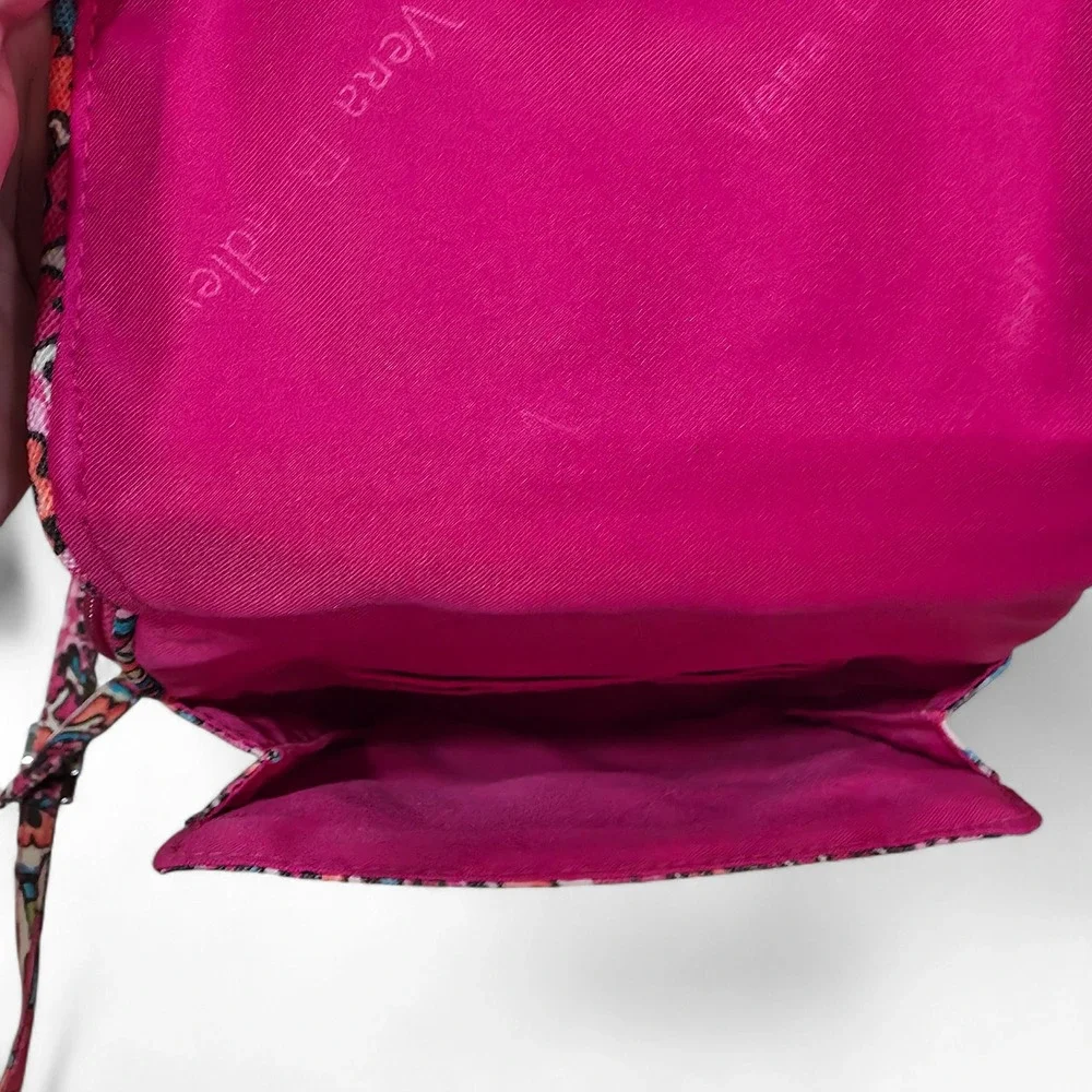 Vera Bradley Pink Floral Paisley RFID All in One Crossbody Bag 20752-L13 - Picture 5 of 10